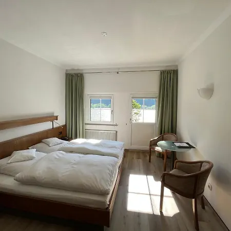 Schoen 3* Ruedesheim am Rhein