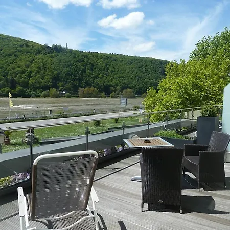 Schoen Am Rhein Hotel