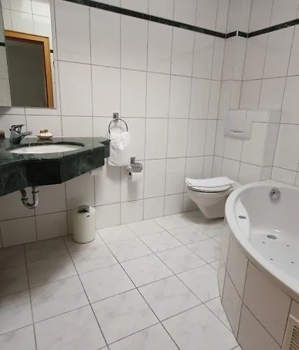 Schoen Ξενοδοχείο 3*