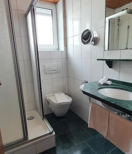 Ξενοδοχείο Schoen 3*