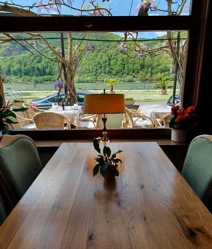 Ξενοδοχείο Schoen 3*