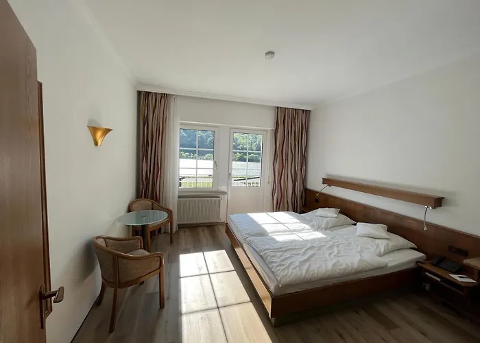 Schoen Ξενοδοχείο 3*