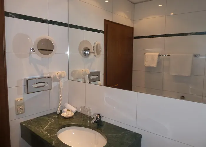 Ξενοδοχείο Schoen 3*