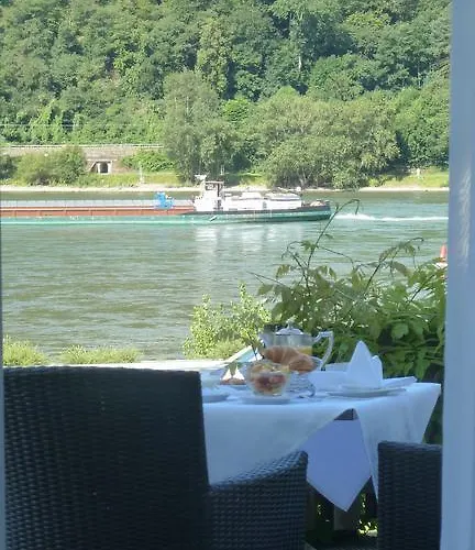 Schoen Ξενοδοχείο 3*